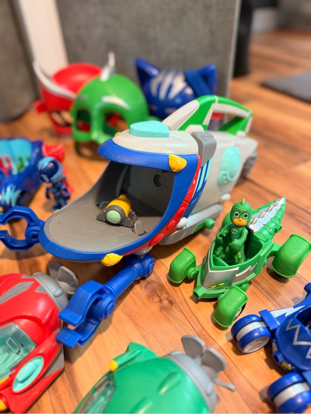 PJ Masks Lot! Kids Toy Vehicle and Figure Set - Race cars, underwater adventure - Picture 5 of 7